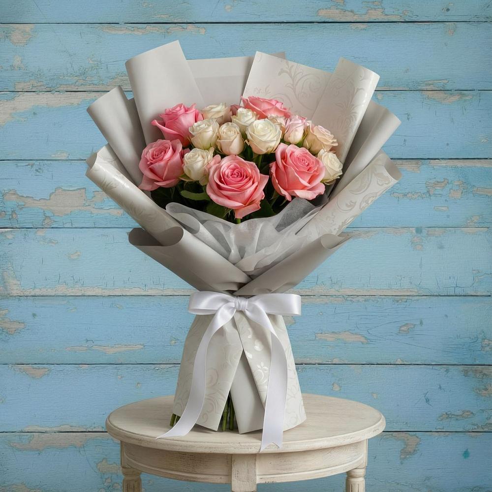 Букет цветов из: Розы в Брикет