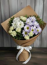 Букет цветов из:  Хризантемы и Розы в Брикет