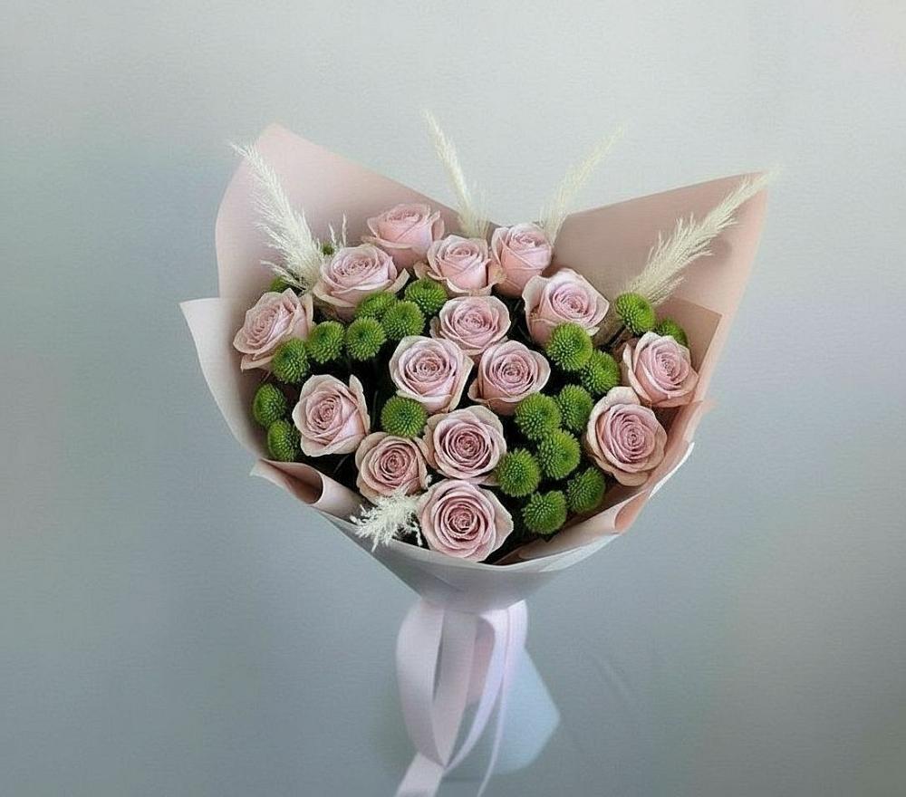 Букет цветов из: Розы и Хризантемы в Брикет