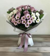 Букет цветов из:  Хризантемы и Розы в Брикет