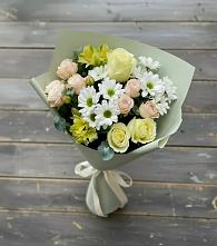Букет цветов из:  Альстромерии, Розы и Хризантемы в Брикет