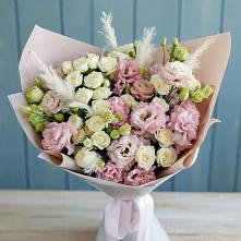 Букет цветов из:  Альстромерии и Розы в Брикет